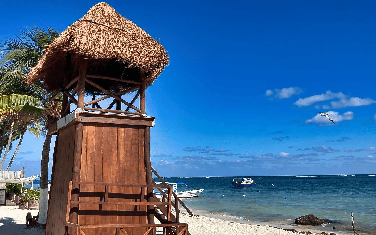 Puerto Morelos Invests 1 Million Pesos in Beach Safety and Tourism Infrastructure